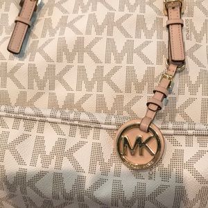 Michael Kors hand bag